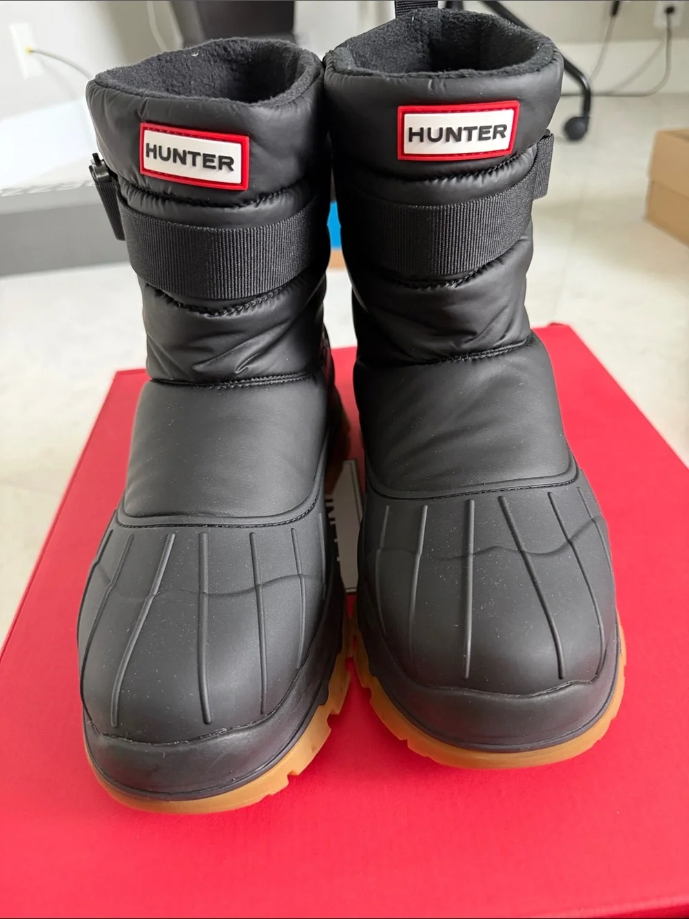 Hunter Men’s Black Waterproof Intrepid Snow Boots with Tan Sole